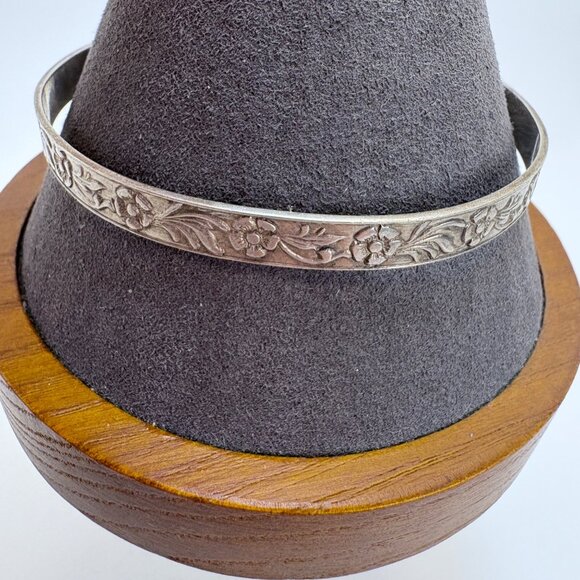 VTG Solid Sterling Silver 925 Flower Design Bangle Bracelet Size 7.5" Fit - Picture 3 of 9